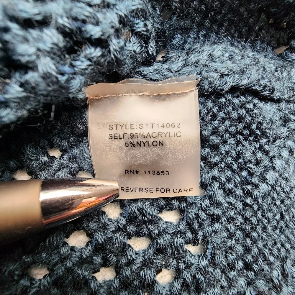 Sugar Lips Navy Blue Knit Bell Sleeve Sweater Size M/L - Picture 8 of 12
